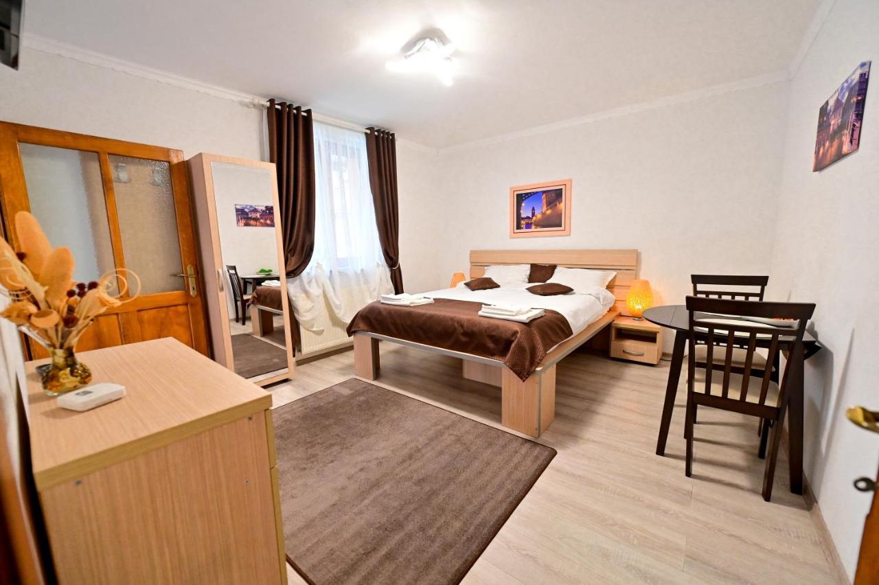 Casa Hermania Hermannstadt Apartment Bagian luar foto